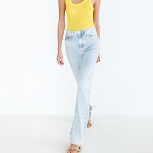 NWOT - Zara High Rise Slim Flared Jean
